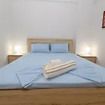 Katherine\'S House